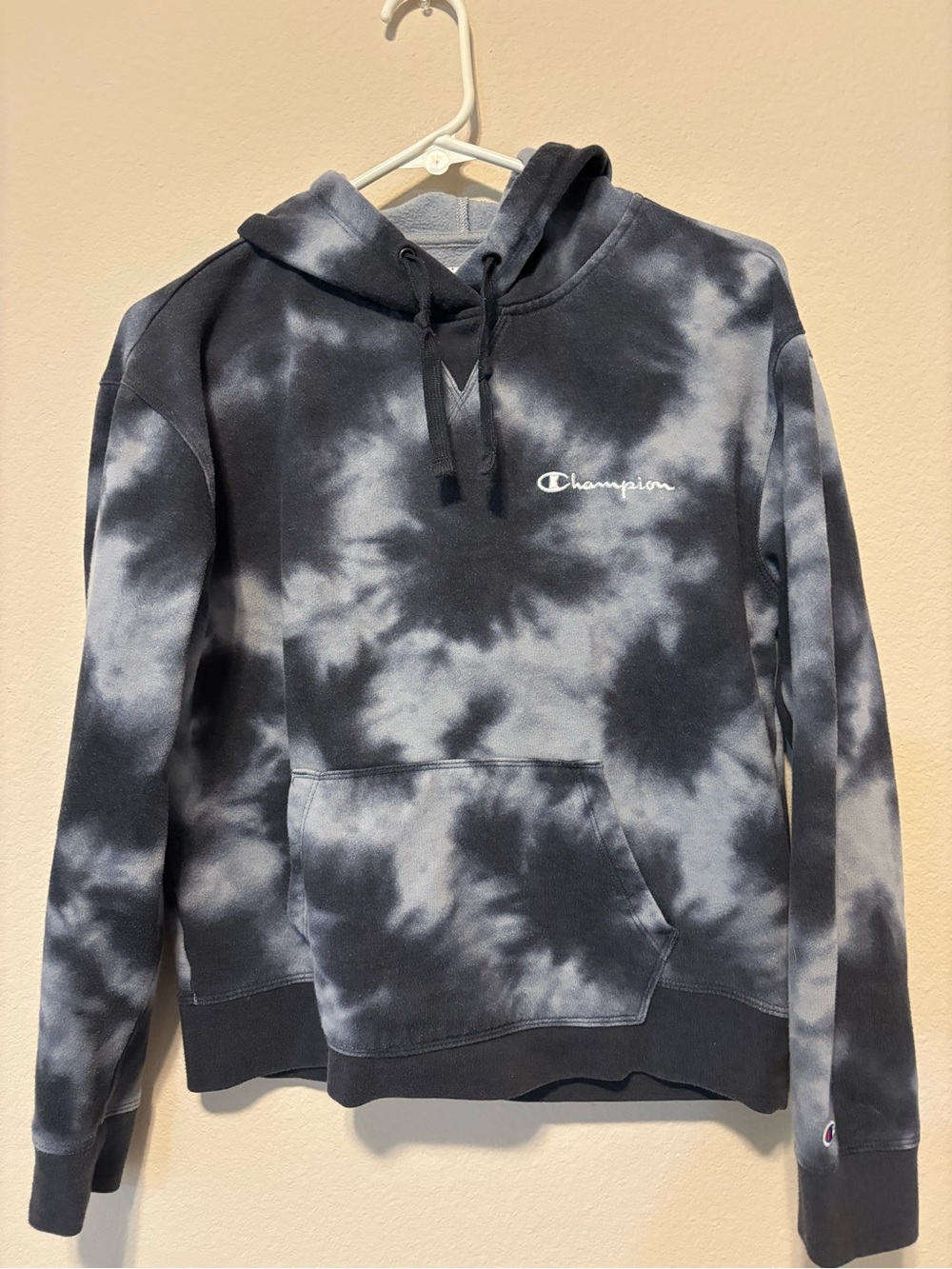 Champion Men's Black & Gray Tie-Dye Crewneck Hoodie